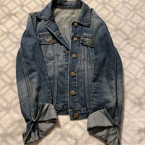 Size small womens GAP distressed denim jacket